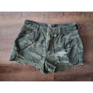 High Rise Camo Sz 7 No Boundary Shorts